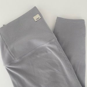 Vuori Ribbed Matching Set top and leggings size S